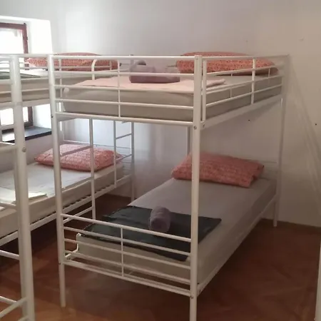 Homestay Gest House Roberto *